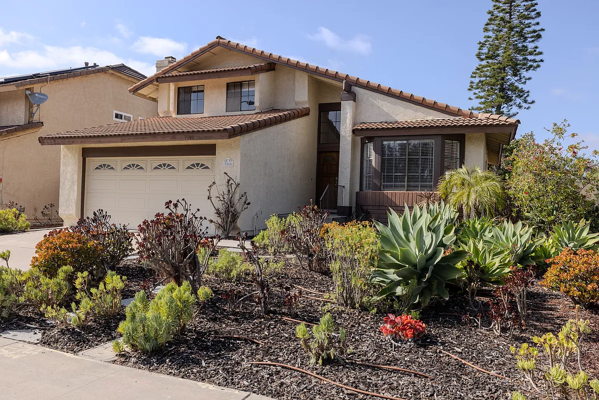 Building Photo - 7588 Rock Canyon Dr