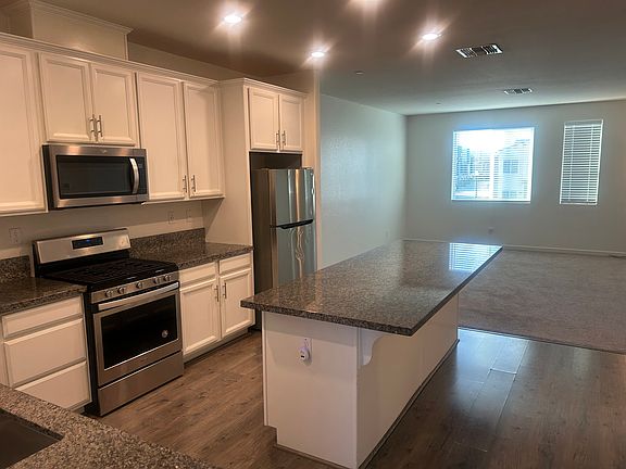 2nd image of 2574 Natomas Crossing Dr