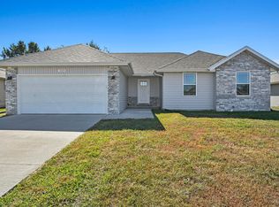 304 E Seminole St, Strafford, MO 65757