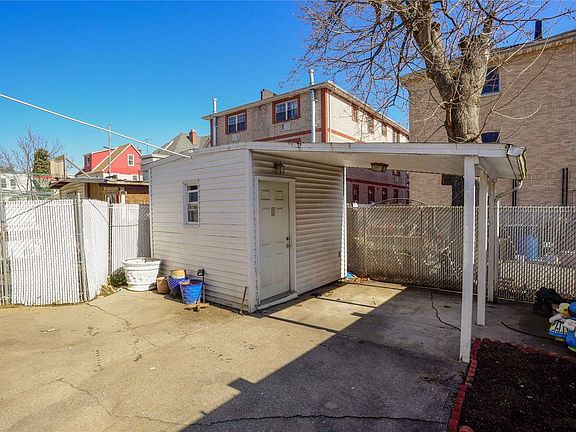 4th image of 9527 112th St