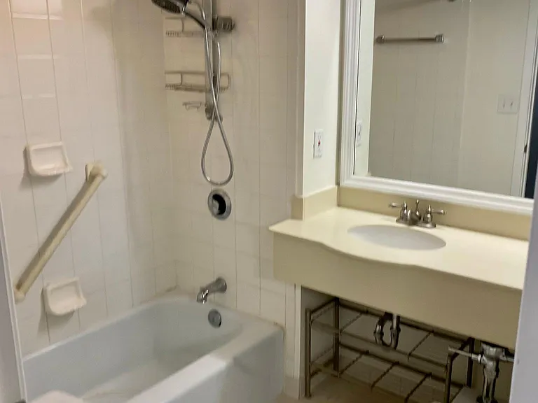 151 E Washington St #610 — Photo 15