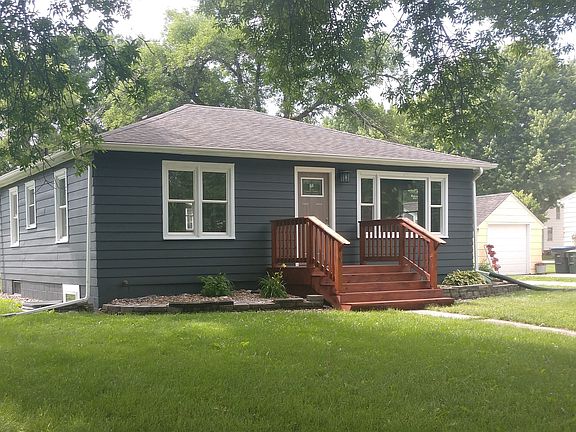 2nd image of 709 N Oakley St