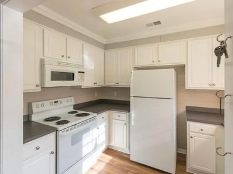 2 Magnolia Glen Ln #2 — Photo 10