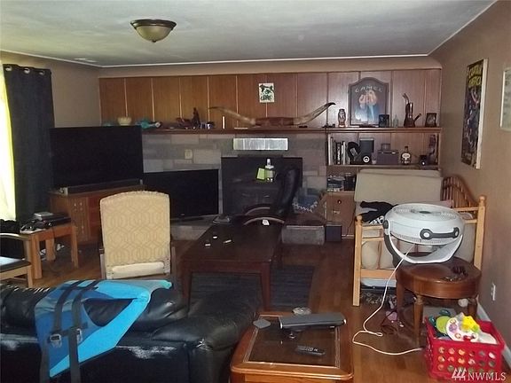 3rd image of 4531 19th Ave SE
