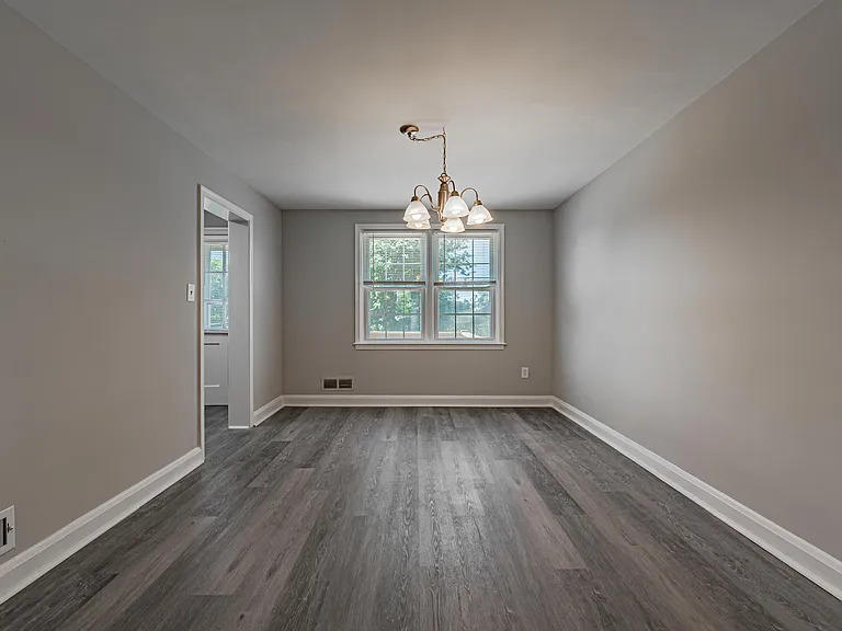 1565 Dellsway Rd — Photo 9