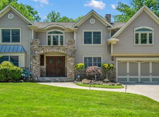 26 Devonshire Rd, Cresskill, NJ 07626