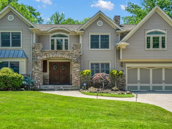 26 Devonshire Rd, Cresskill, NJ 07626