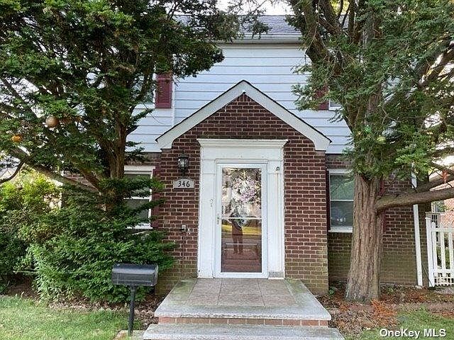 1st image of 346 Nassau Blvd