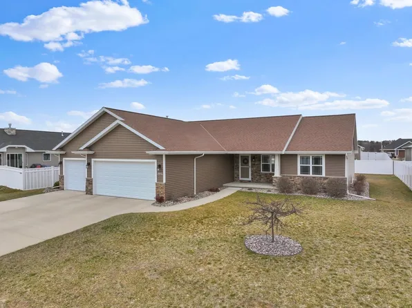 3574 Becket Dr, Green Bay, WI 54313