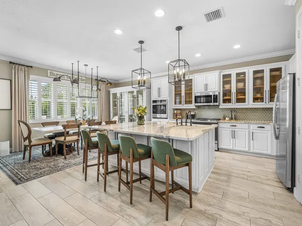 933 Deer Haven Drive, Loxahatchee, FL 33470