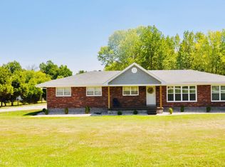 10621 Lower River Rd, Louisville, KY 40272