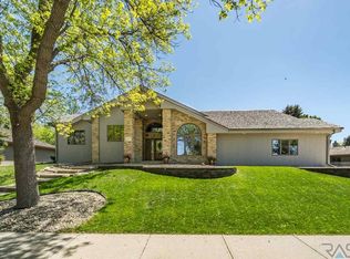 3009 W Donahue Dr, Sioux Falls, SD 57105
