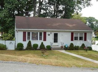 20 Lockwood Rd, Cumberland, RI 02864