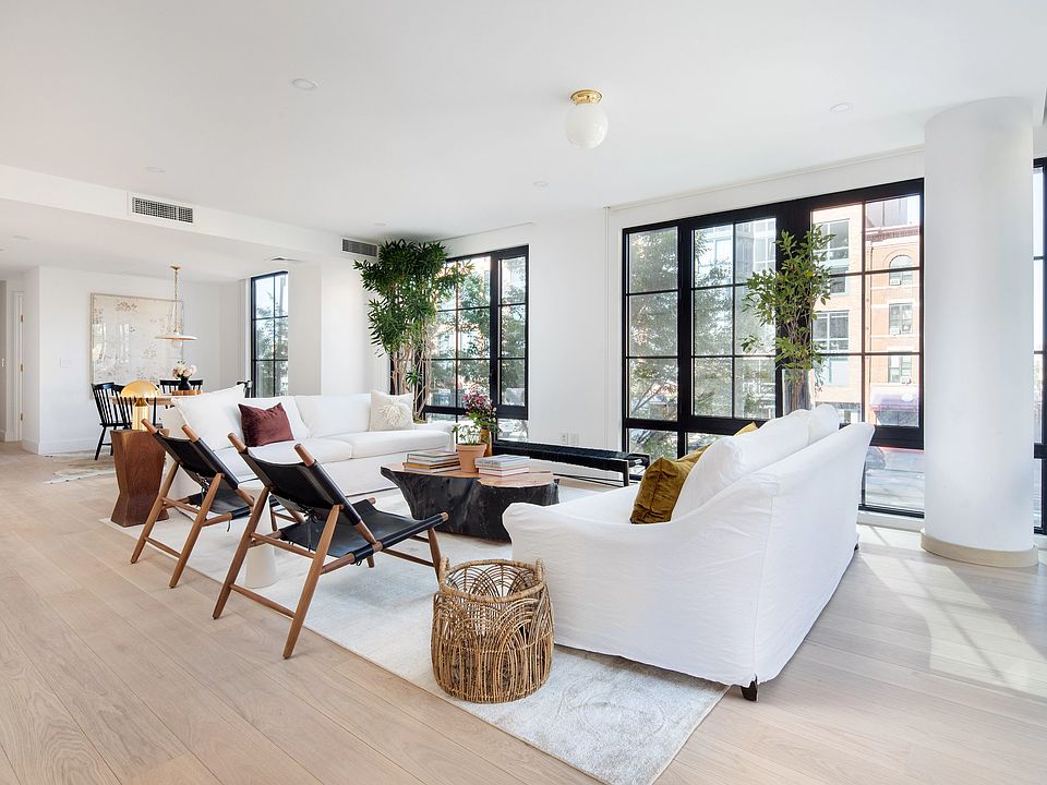 1st image of 137 4th Ave #3