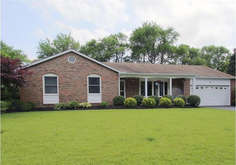 1st image of 3945 Ravenwood Dr