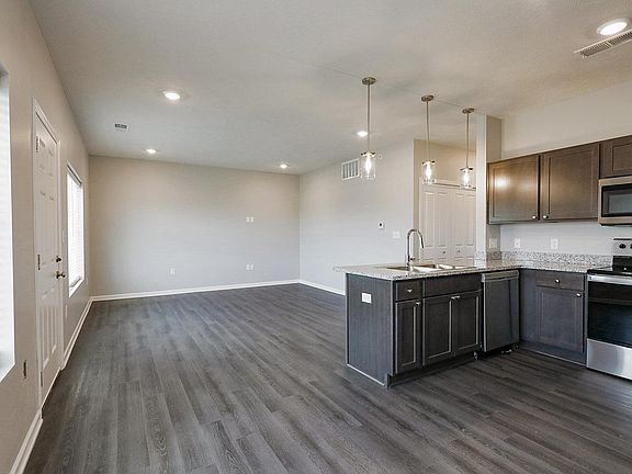 2nd image of 2960 S Coddington Ave #2X1