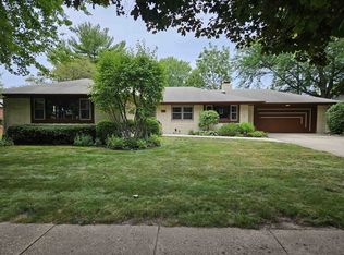 716 Tamarack Ln, Rockford, IL 61107