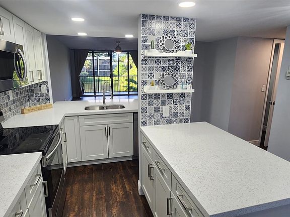4th image of 8711 SW 30th Street #108