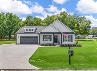 8 Zimmie St, Lyman, SC 29365