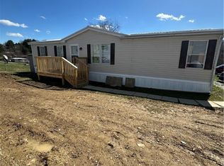 307 Sherwood Dr, Lower Burrell, PA 15068