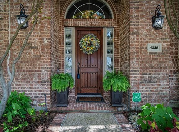 3rd image of 4332 Benton Elm Dr