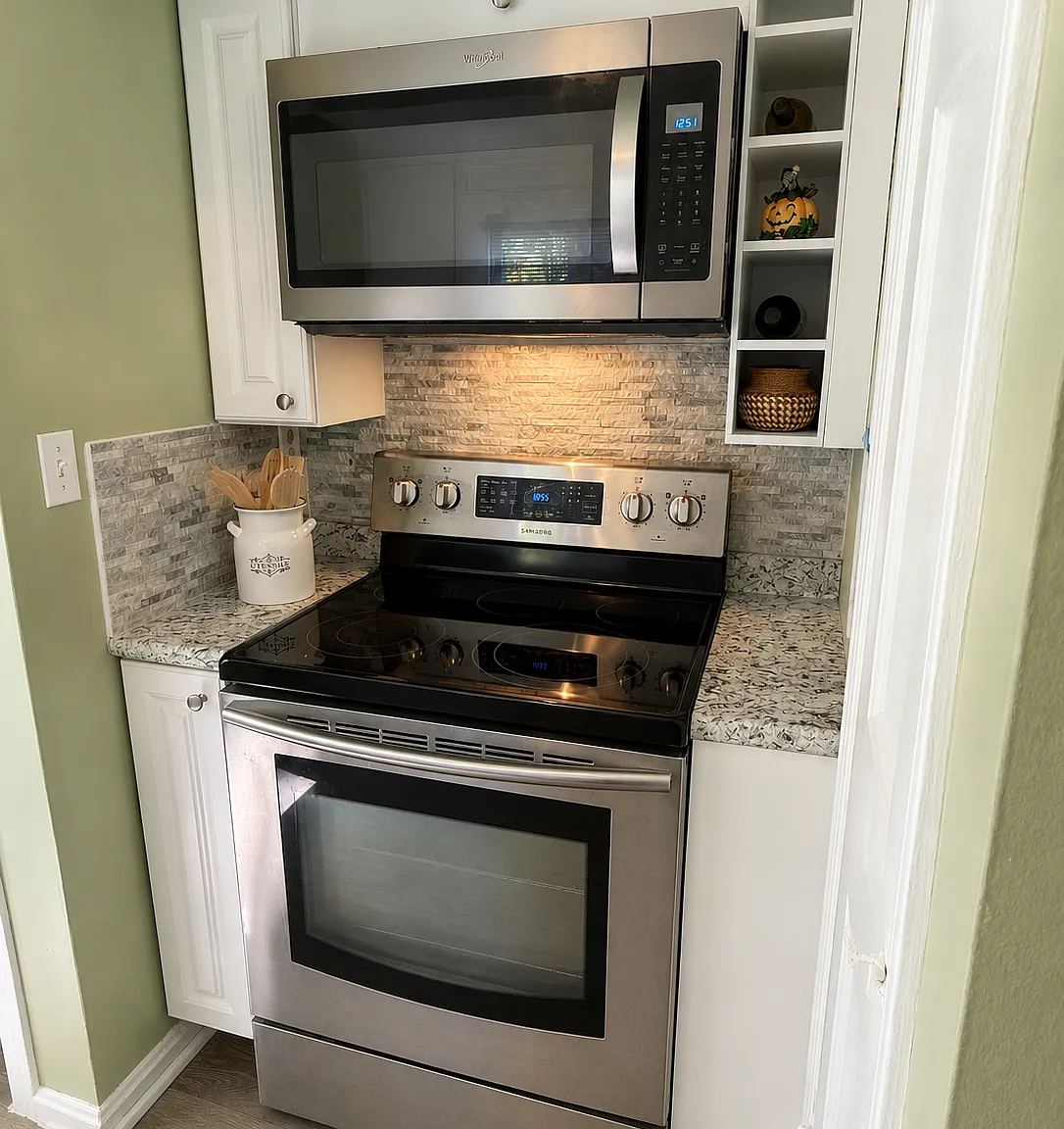 2 bed, 960 sqft, $1,375 — Photo 3