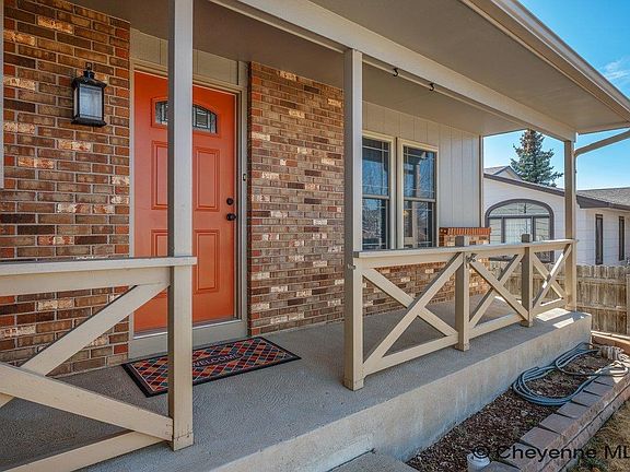 2nd image of 5423 Liberty St