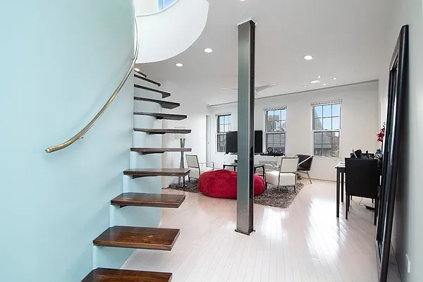 Rented by REAL New York | media 12