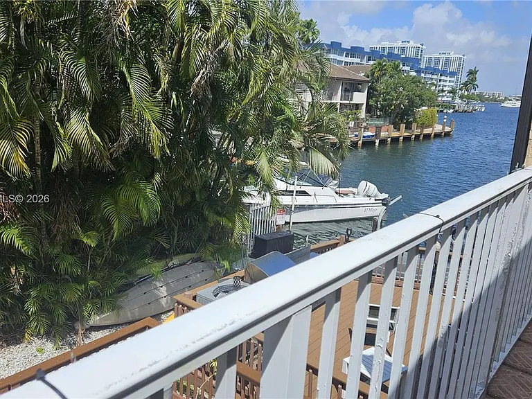 16446 NE 27th Pl #Townhouse 38 — Photo 7
