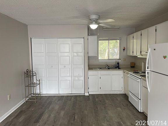 3rd image of 201 College Blvd E Unit 25