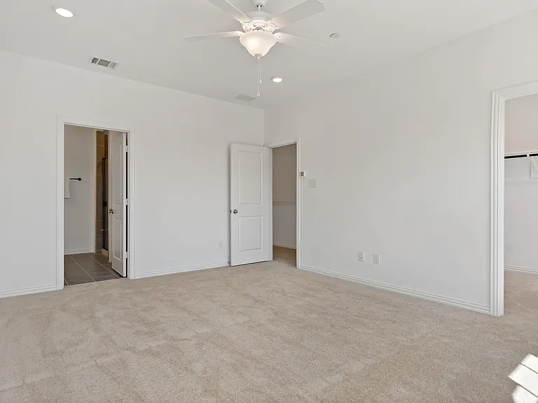 2249 Adena Springs Dr — Photo 11