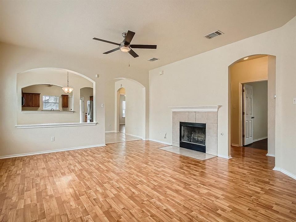 1st image of 256 Firwood N