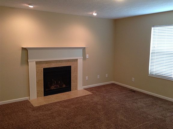 4th image of 4094 Alsace Ln