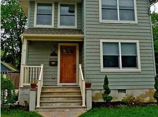 13 Manning St, Red Bank, NJ 07701