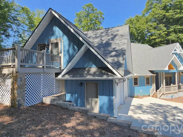 225 Henrys Glen Dr, Morganton, NC 28655