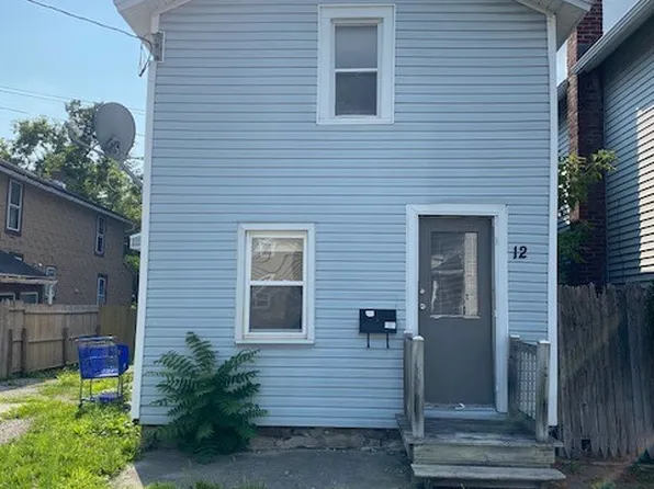 12 Hutchins St, Batavia, NY 14020