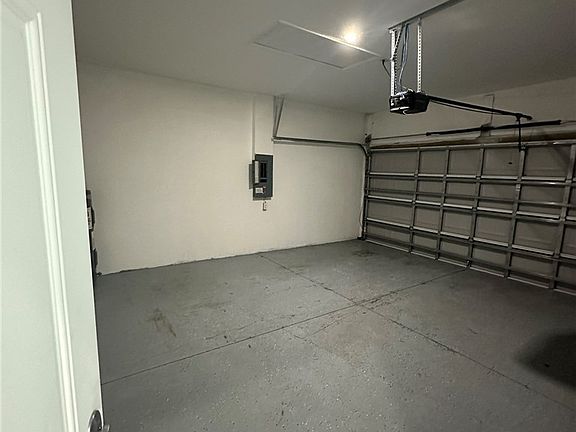5th image of 5134 Bristo St