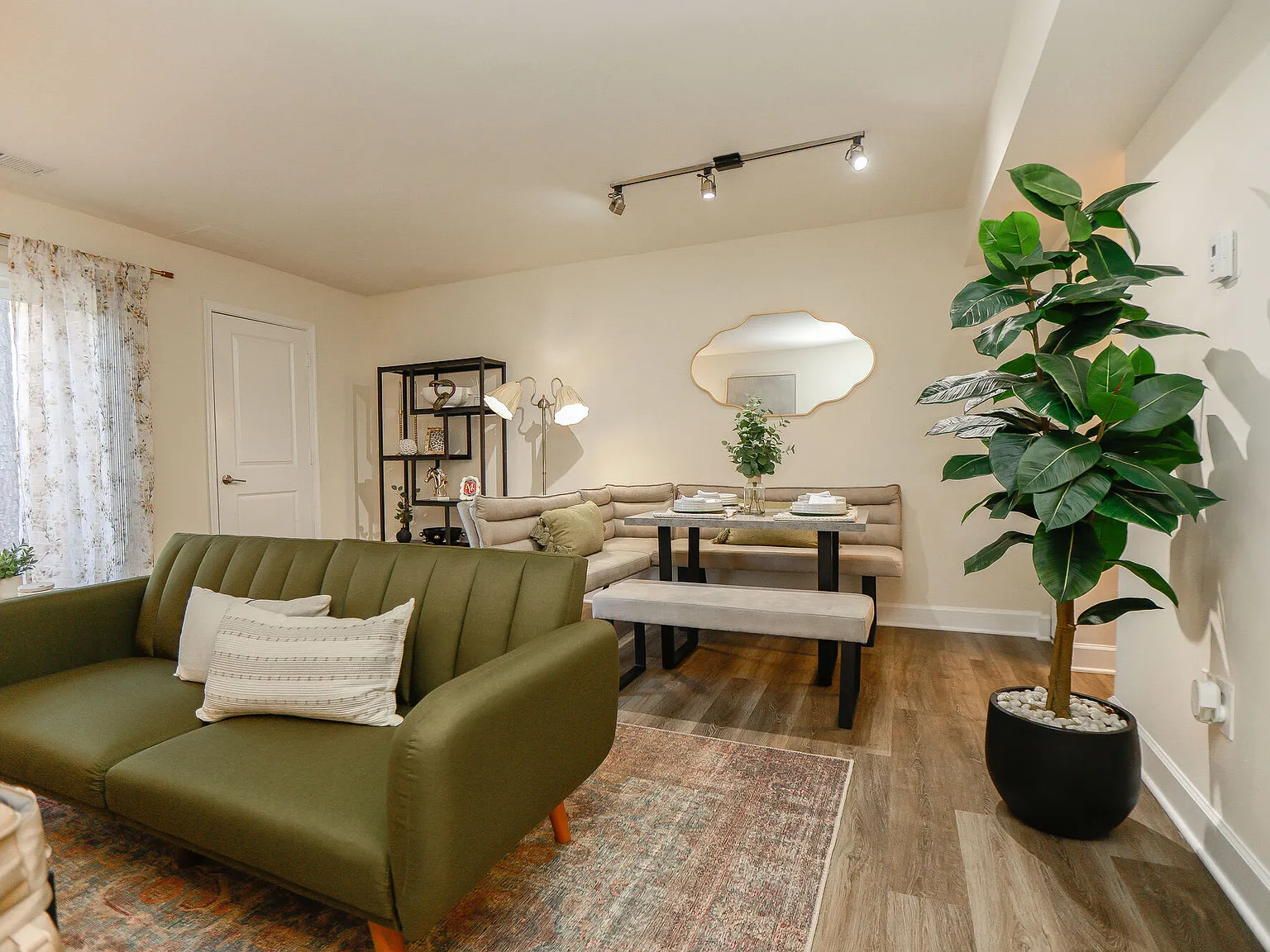 Millspring Commons Apartments and Townhomes — Photo 4