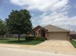 405 Stirling Rd, Rhome, TX 76078