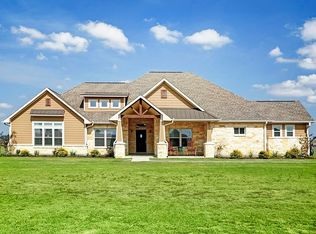 5688 Longhorn Trl, Sealy, TX 77474