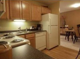 5 Wheaton Ctr APT 303, Wheaton, IL 60187