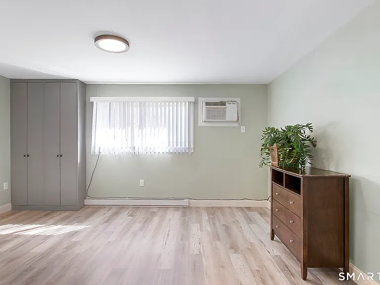 36 Woodbury Ave #2B — Photo 5