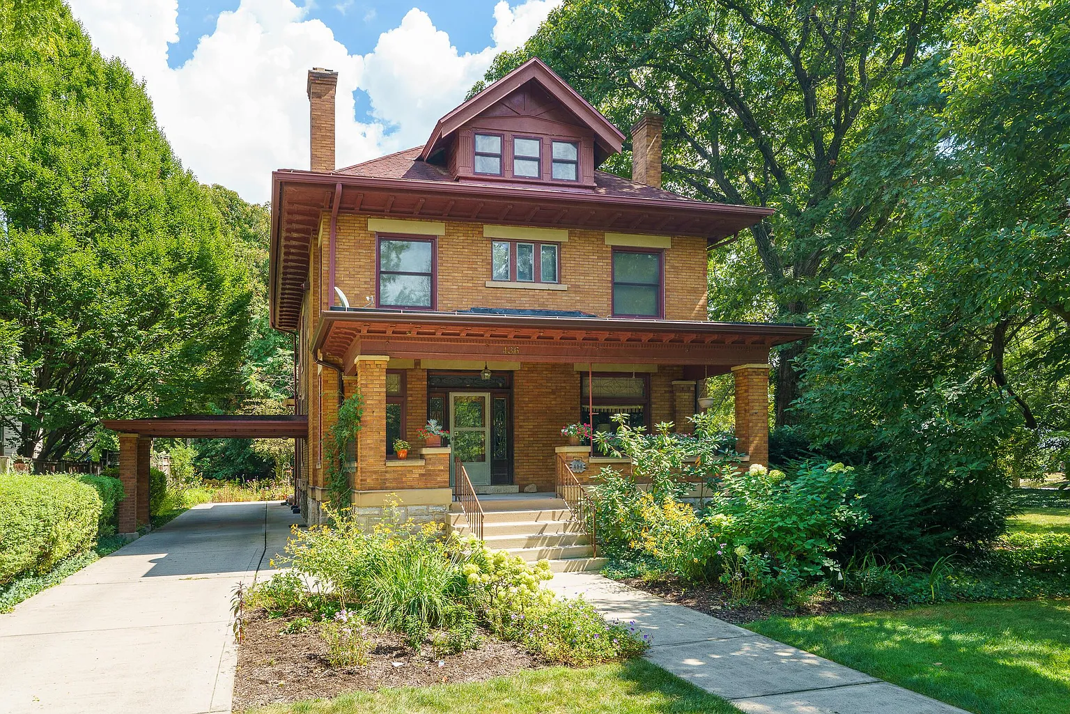 436 S Parkview Ave photo 1