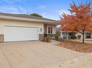 4515 79th St, Urbandale, IA 50322