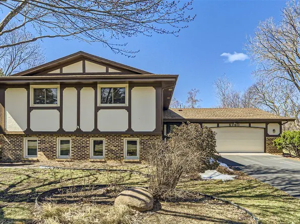 5790 Matterhorn Dr NE, Fridley, MN 55432