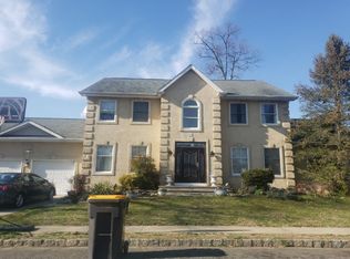 8 Bennett Ave, Monroe Township, NJ