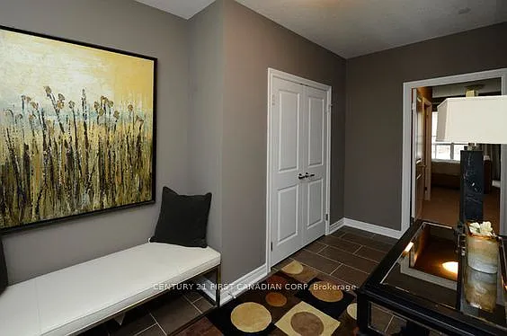 330 Ridout St N #1304 — Photo 4