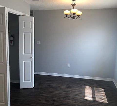 4th image of 2050 Sunvista Ln