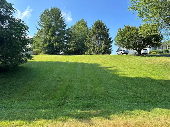 0 Oak Hollow Cir Lot 14, Galax, VA 24333