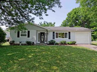 6 Andrea Ct, Watervliet, NY 12189
